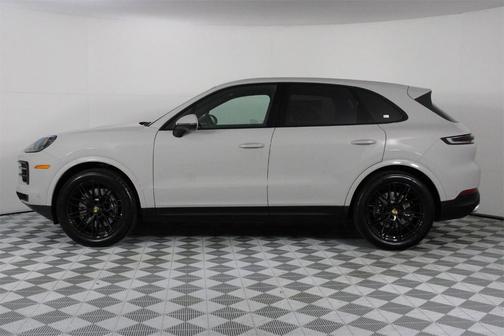 2024 Porsche Cayenne Base