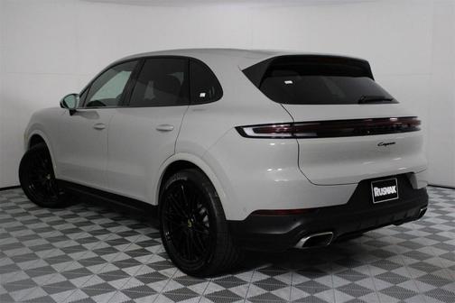 2024 Porsche Cayenne Base