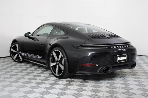 2026 Porsche 911 Carrera