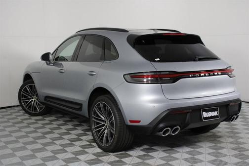2026 Porsche Macan Base