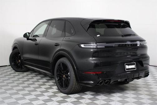 2026 Porsche Cayenne GTS