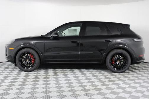 2026 Porsche Cayenne GTS