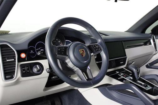 2019 Porsche Cayenne Base