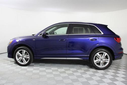 2022 Audi Q3 45 S line Premium
