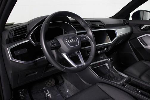 2022 Audi Q3 45 S line Premium