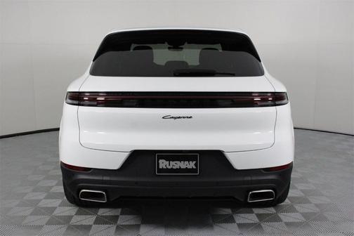 2025 Porsche Cayenne Base