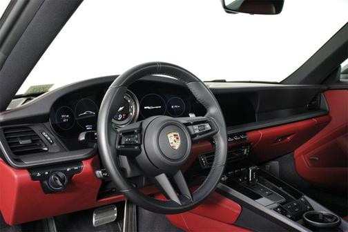 2024 Porsche 911 Carrera