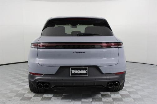 2026 Porsche Cayenne Base