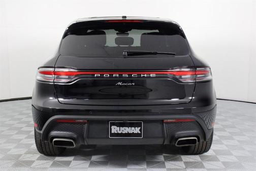 2025 Porsche Macan T