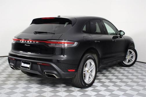 2025 Porsche Macan T