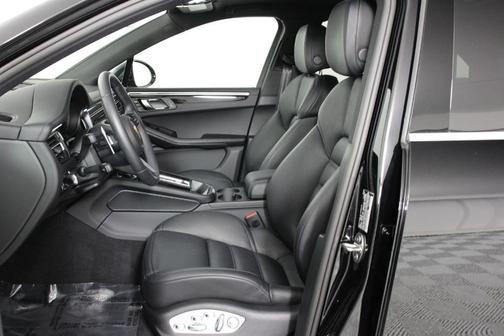 2025 Porsche Macan S