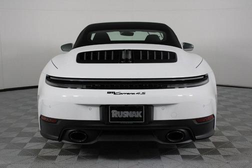 2026 Porsche 911 Carrera 4S