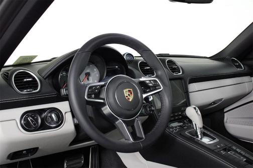 2025 Porsche 718 Boxster S