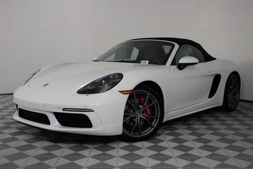 2025 Porsche 718 Boxster S