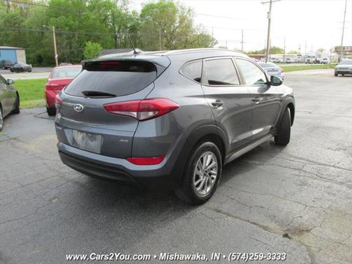 2017 Hyundai TUCSON SE