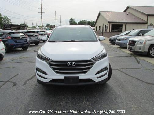 2016 Hyundai TUCSON SE