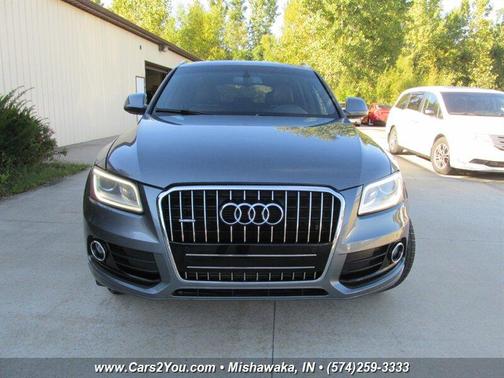 Photo 4 of 38 of 2013 Audi Q5 2.0T Premium Plus
