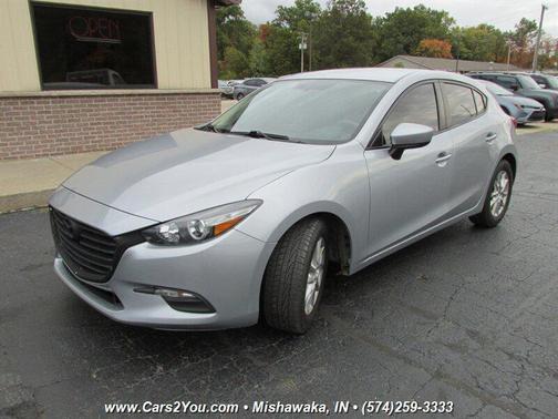 Sonic Silver Metallic 2017 Mazda Mazda3 Sport