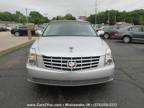 2010 Cadillac DTS Luxury Collection