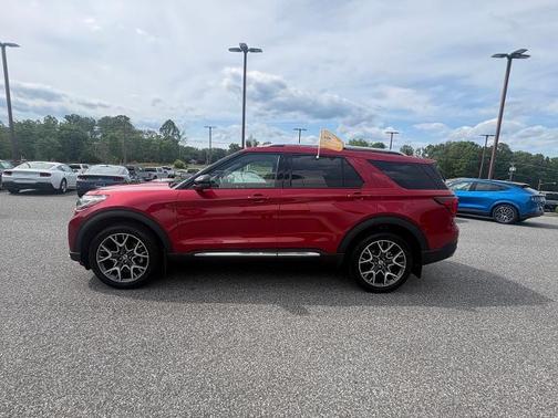 RAPID RED MET TINTED CC 2025 Ford Explorer PLATINUM