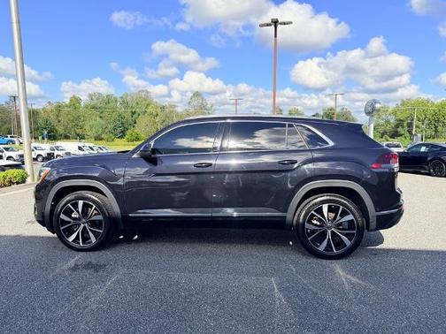 2025 Volkswagen Atlas Cross Sport 2.0T SEL PREMIUM R-LINE