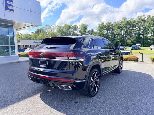 2025 Volkswagen Atlas Cross Sport 2.0T SEL PREMIUM R-LINE