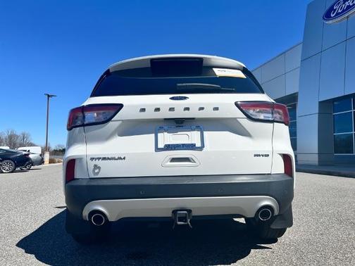 2021 Ford Escape TITANIUM