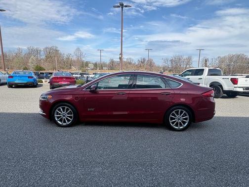 2017 Ford Fusion Energi SE LUXURY