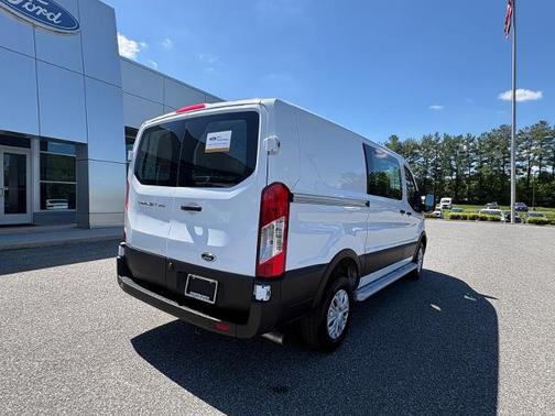 2024 Ford Transit-250 