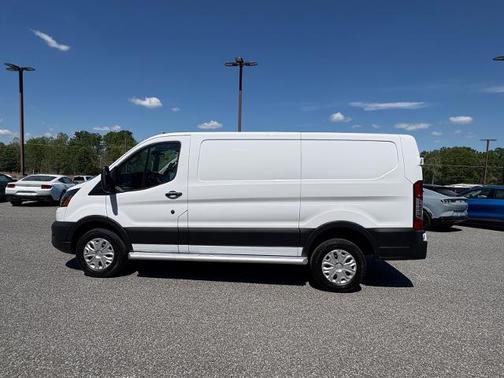 2024 Ford Transit-250 