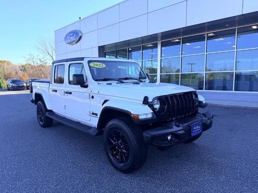 2022 Jeep Gladiator SPORT