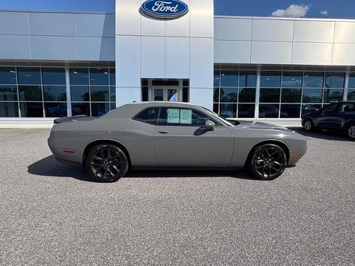 Destroyer Gray Clearcoat 2023 Dodge Challenger SXT
