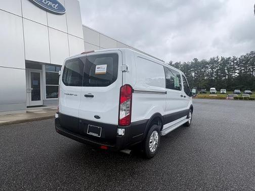 OXFORD WHITE 2024 Ford Transit-250