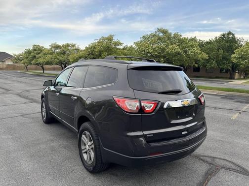 Tungsten Metallic 2015 Chevrolet Traverse 2LT