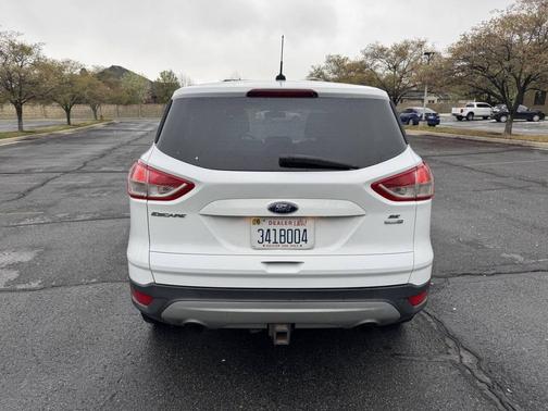 White 2013 Ford Escape SE