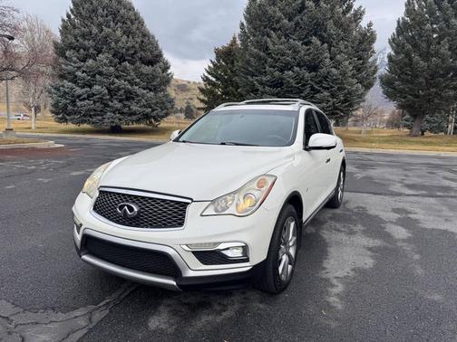 2017 INFINITI QX50 Base