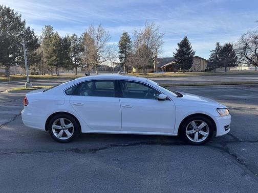 2013 Volkswagen Passat 2.5 SE