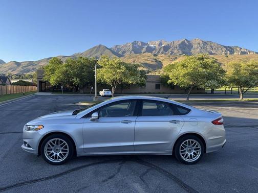 Ingot Silver 2016 Ford Fusion SE