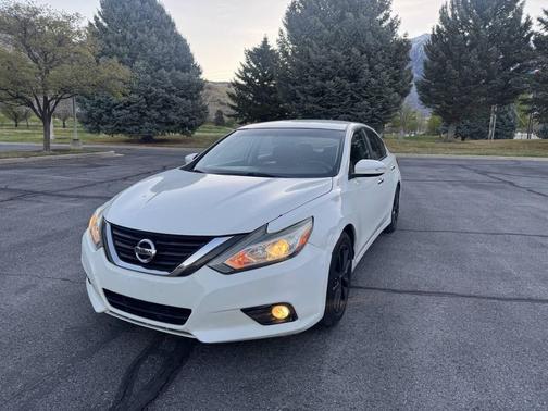 White 2018 Nissan Altima 2.5 SL
