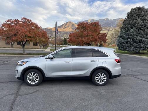 2019 Kia Sorento LX