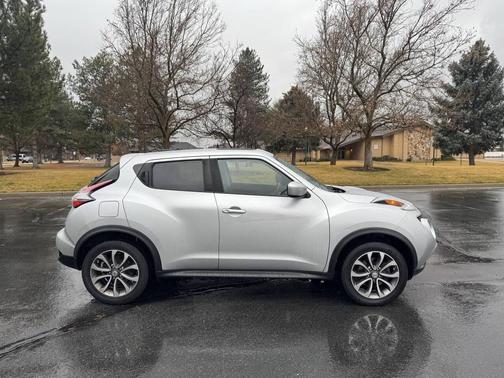 2017 Nissan Juke SV