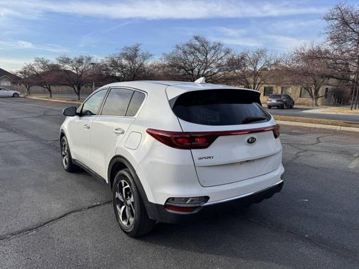 2022 Kia Sportage LX