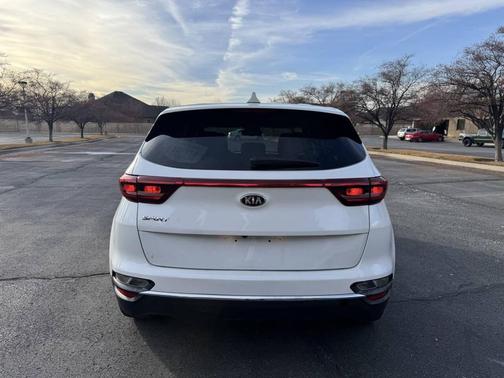 2022 Kia Sportage LX
