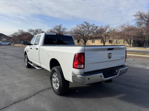 2018 RAM 2500 Tradesman Crew Cab 4x4 8' Box