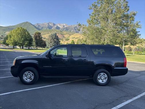 2011 GMC Yukon XL 2500 SLE