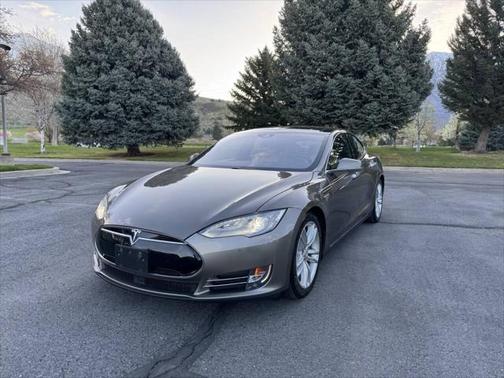 2016 Tesla Model S 85D