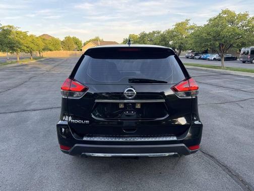 Magnetic Black 2017 Nissan Rogue S
