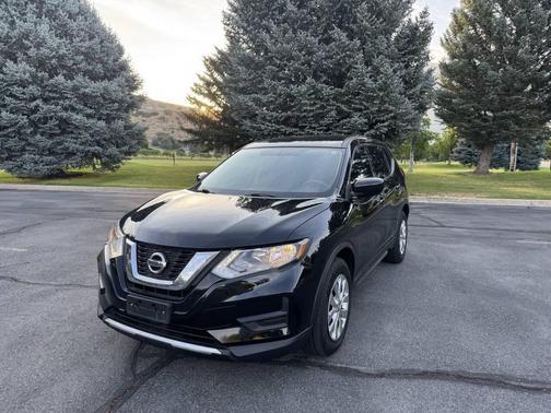 Magnetic Black 2017 Nissan Rogue S