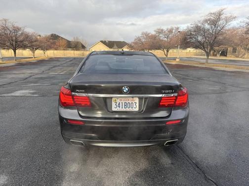 2013 BMW 750 i xDrive