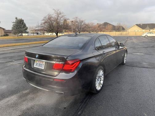 2013 BMW 750 i xDrive